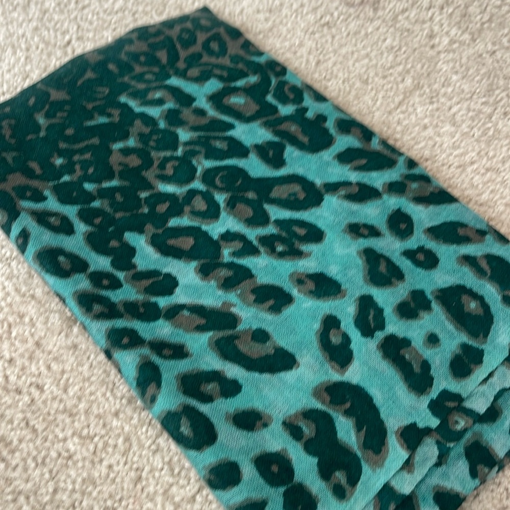LOFT scarf